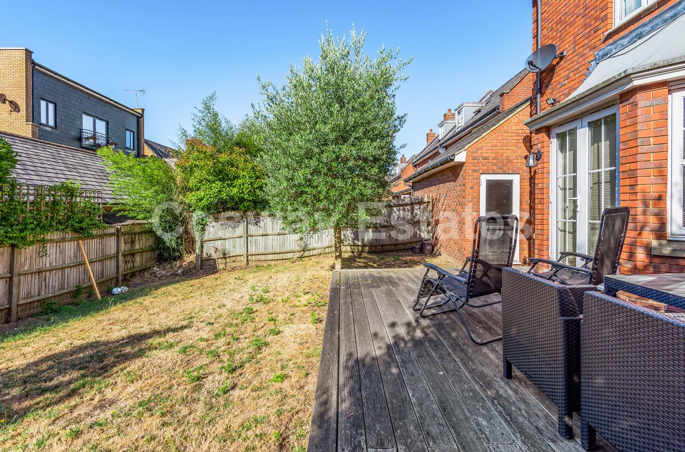 Kingsbridge Drive, London